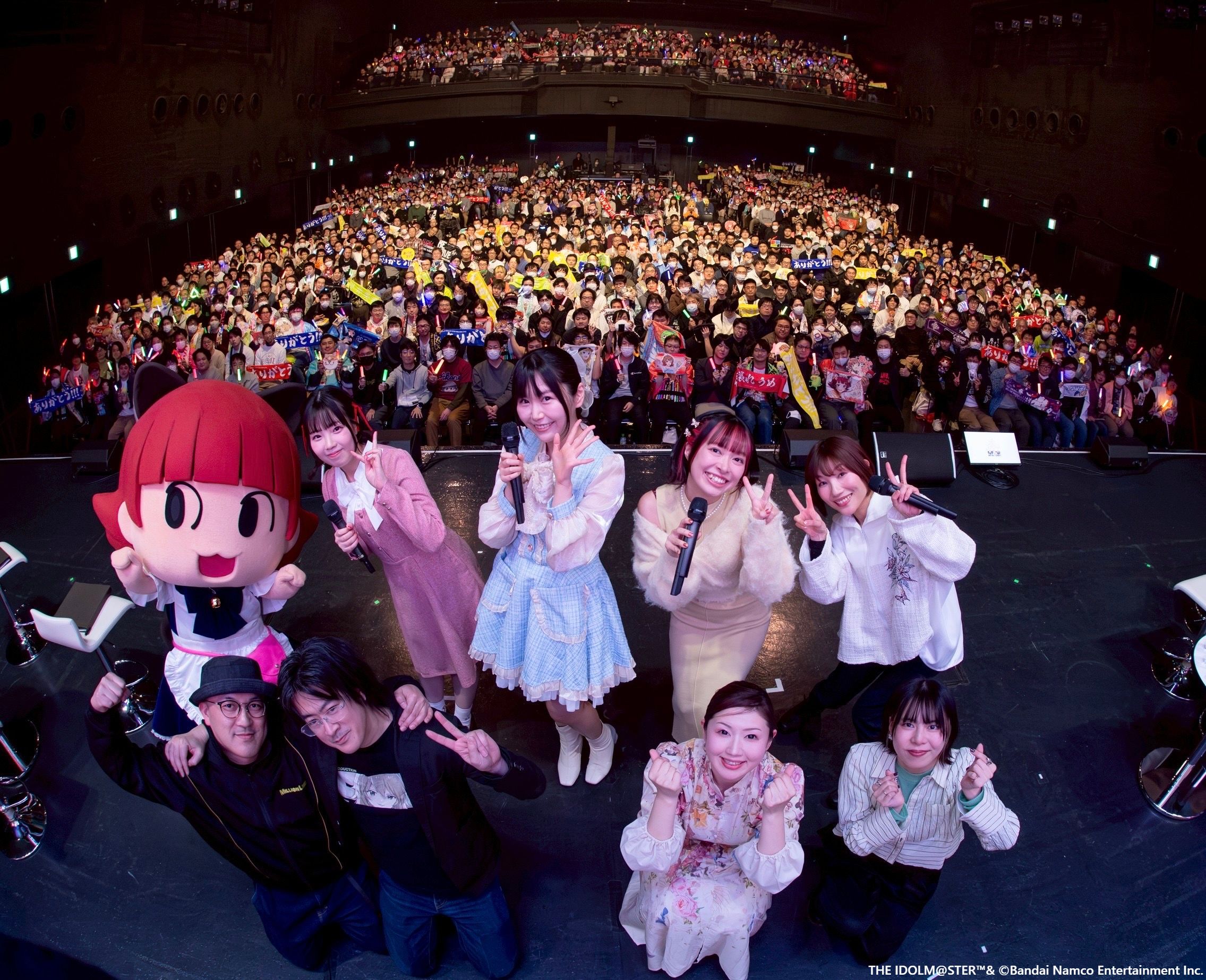 シンデレラ】高級感ただようインテリア「パーソナルパブミラー