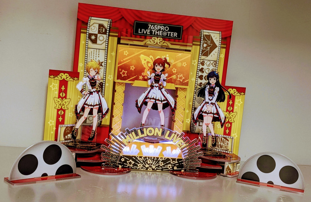 ミリオン】（5月6日23時まで）バンダイより発売中の光り輝くアクリル